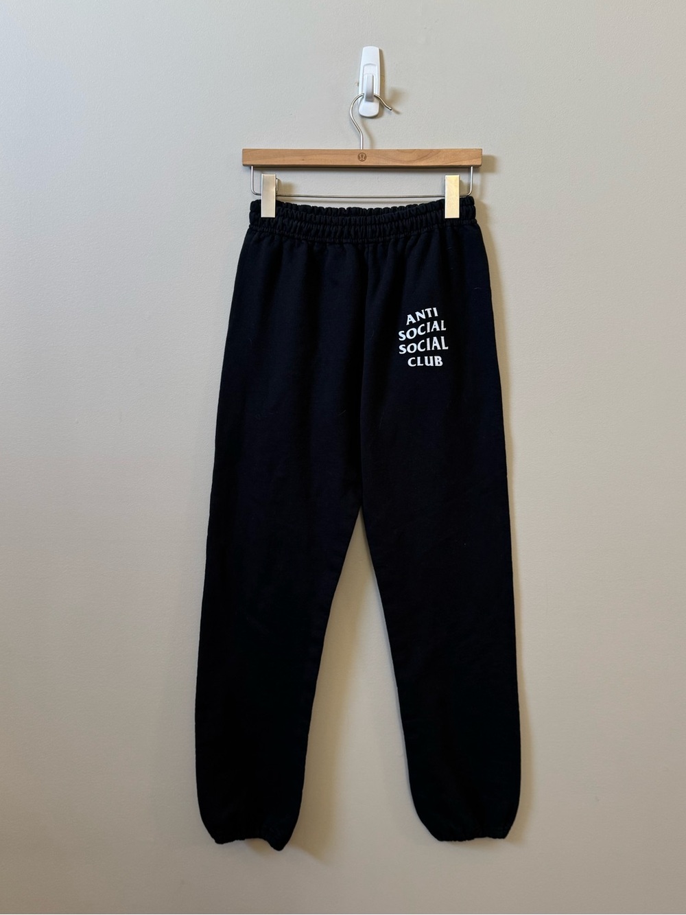 Anti social social club black/white spell out jogger sweatpants